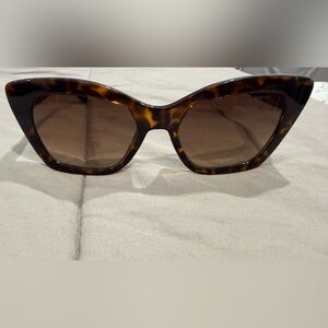KENNETH COLE REACTION Tortoise Shell Sunglasses